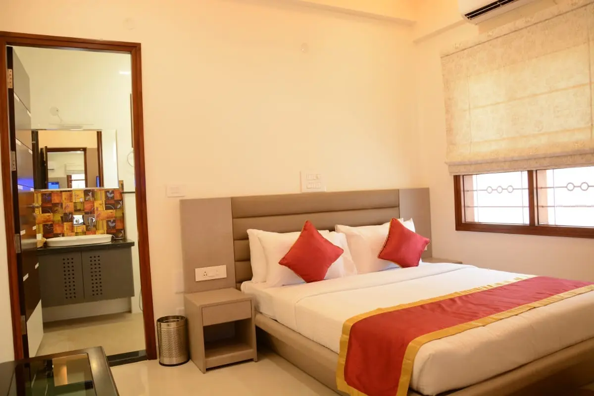 DELUXE ROOMS photo 1
